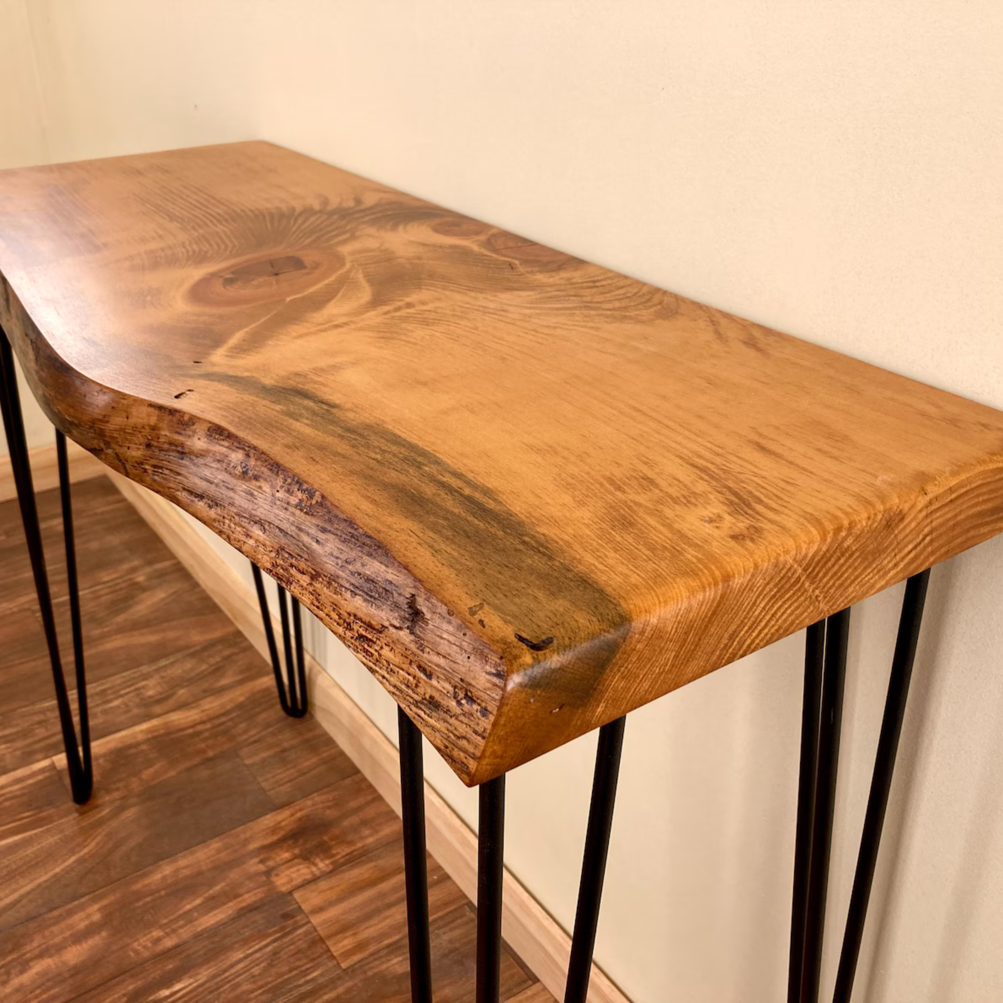 Small Sheesham Wood Console Table – Compact Solid Wooden Entryway & Hallway Table | Aureus Living Pakistan