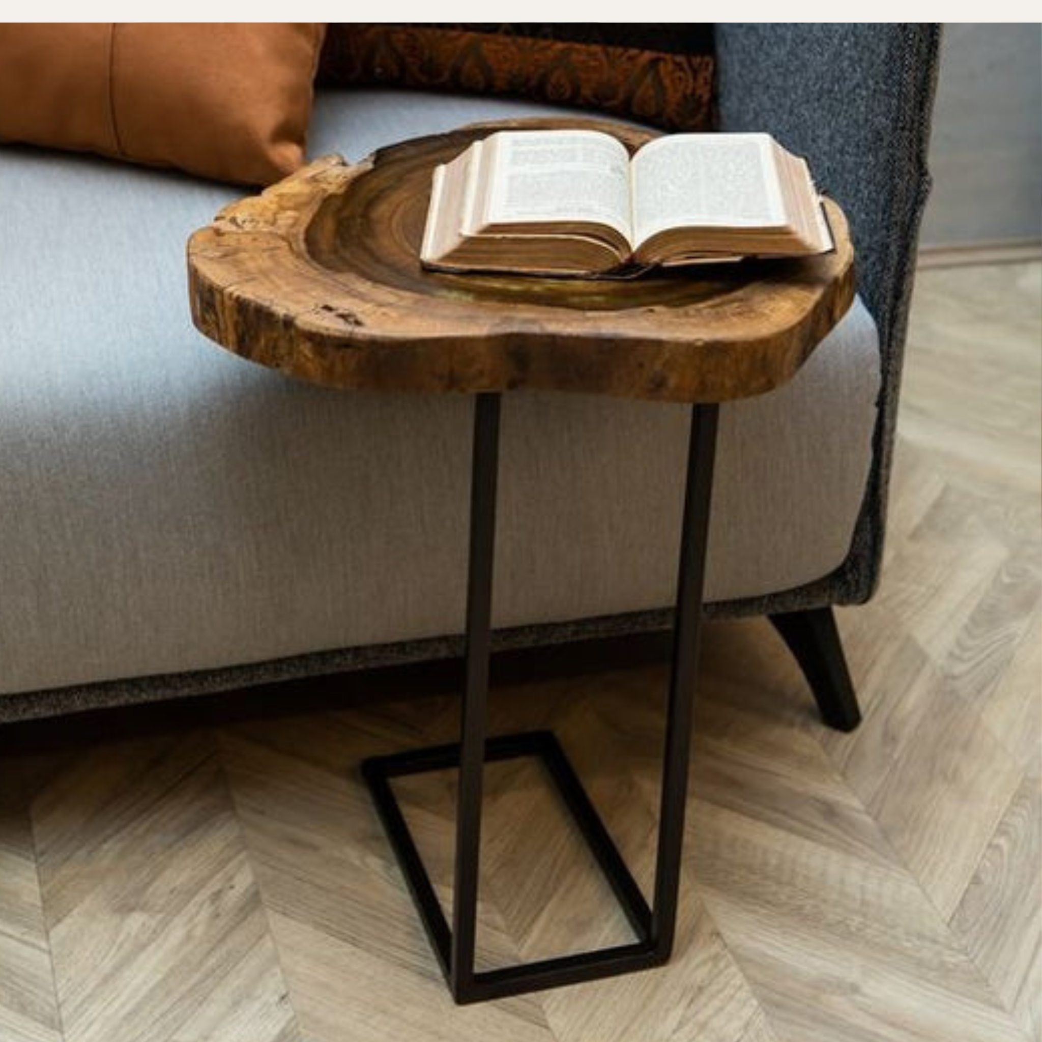 Live Edge Wooden Coffee Table – Solid Sheesham Wood with Natural Grain Finish