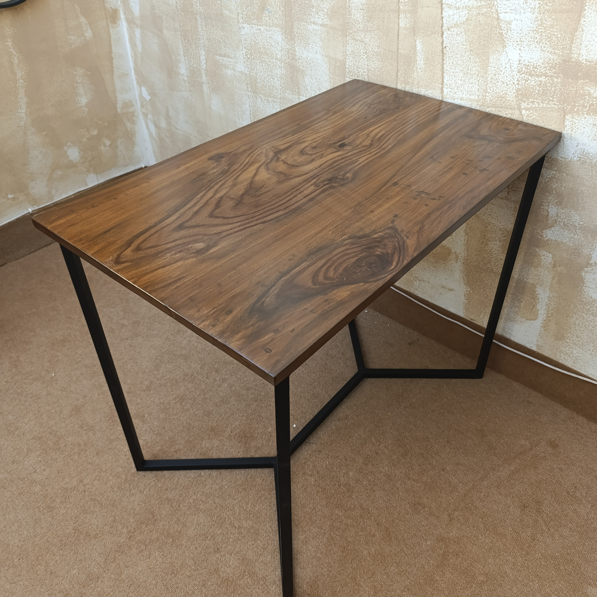 Rustic Sheesham Work & Dine Set with Metal Stools – Solid Wood Dining Set