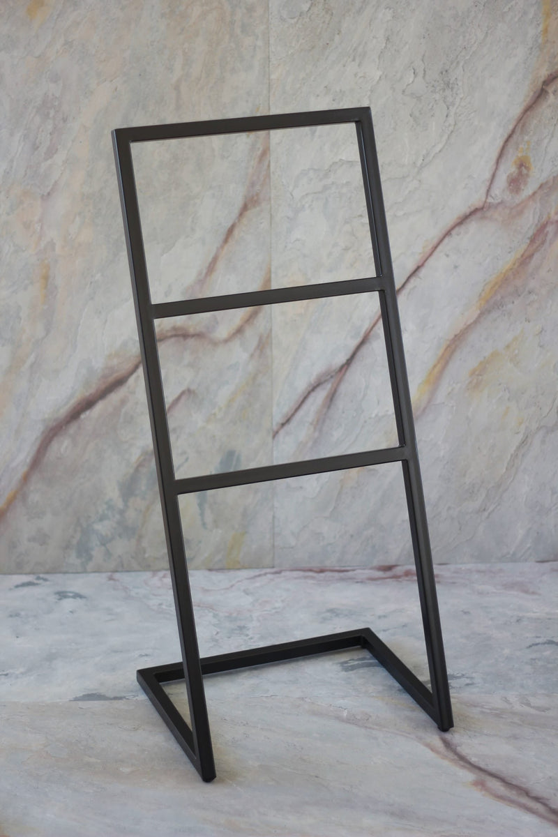 Free Standing Curved Towel Rack – 3 Hanger Bathroom Towel Organizer | Modern Metal Towel Stand