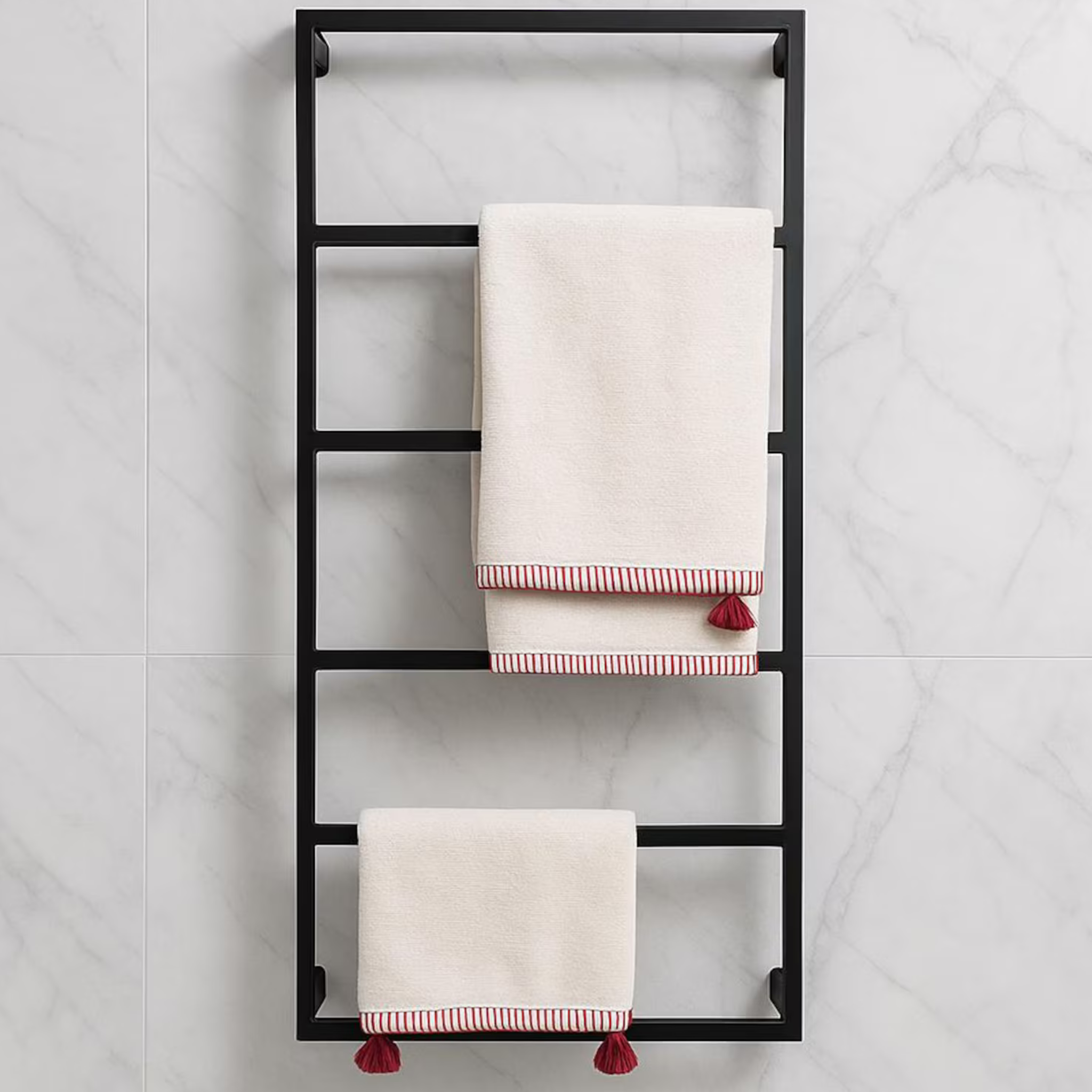 Metal Towel Ladder Rack – Minimalist Freestanding Bathroom Organizer | Aureus Living Pakistan